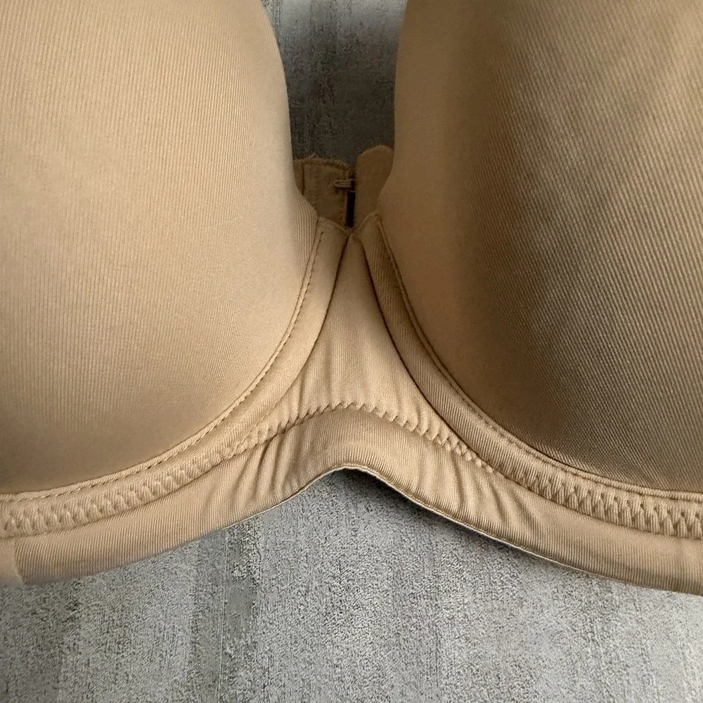 Wacoal 854119 Red‎ Carpet Convertible Strapless Bra, Size 34DD With Straps Beige
